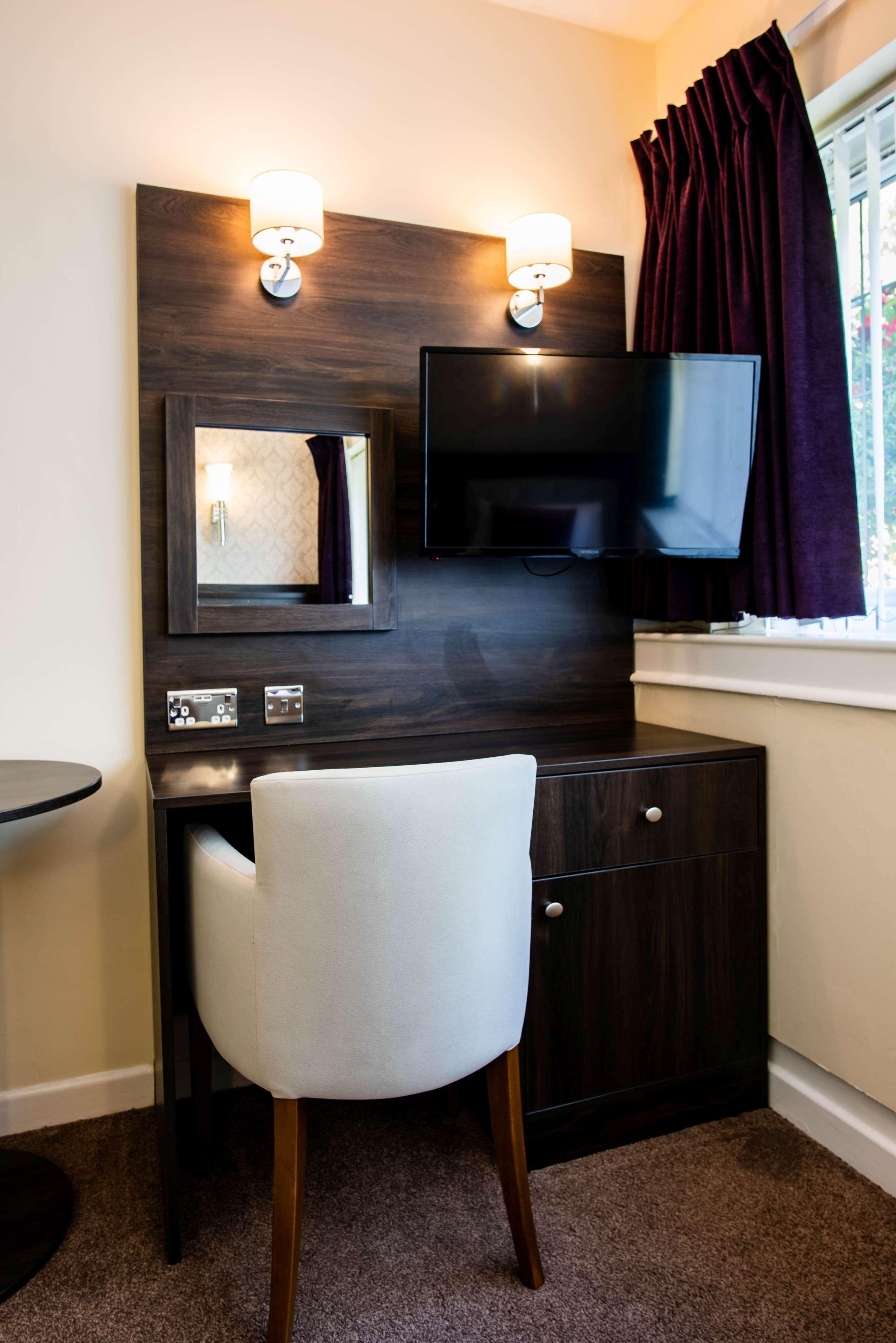 Southcrest Manor Hotel, Best Western Signature Collection Redditch Exterior foto